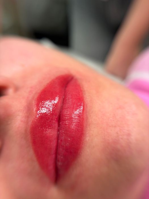 Micropigmentare sprâncene și buze - preț promotional