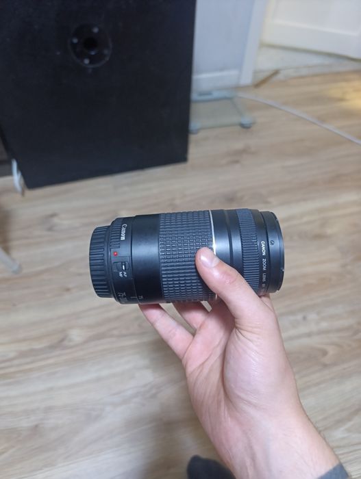 Камера Canon EOS 1300D
