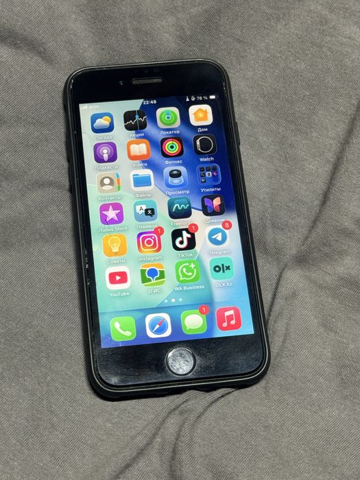 iPhone SE Айфон се 2020