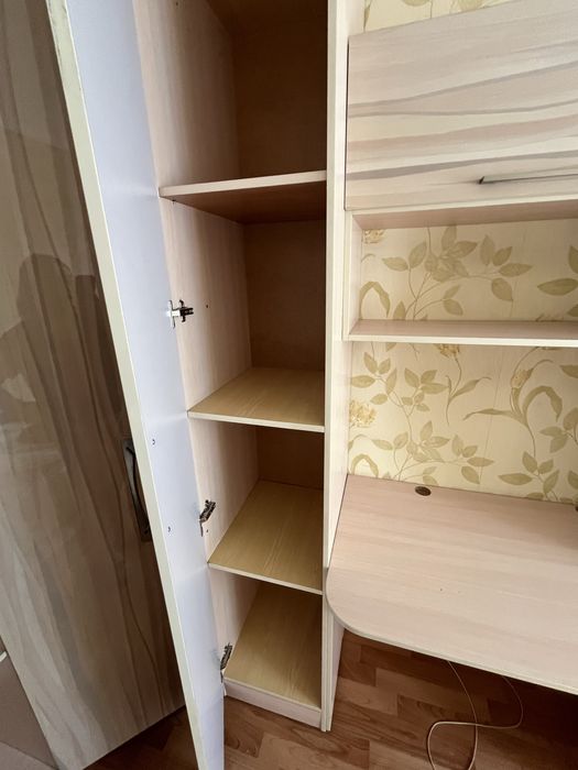 модульный гарнитур (шкаф + стол)