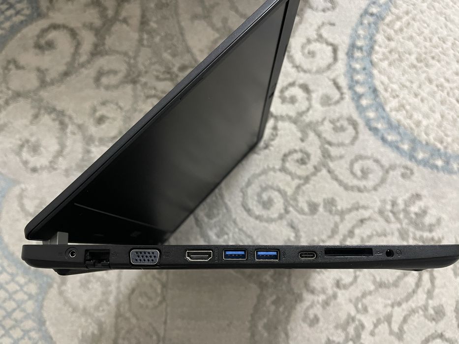 Продам ноутбук Acer TravelMate P215-56