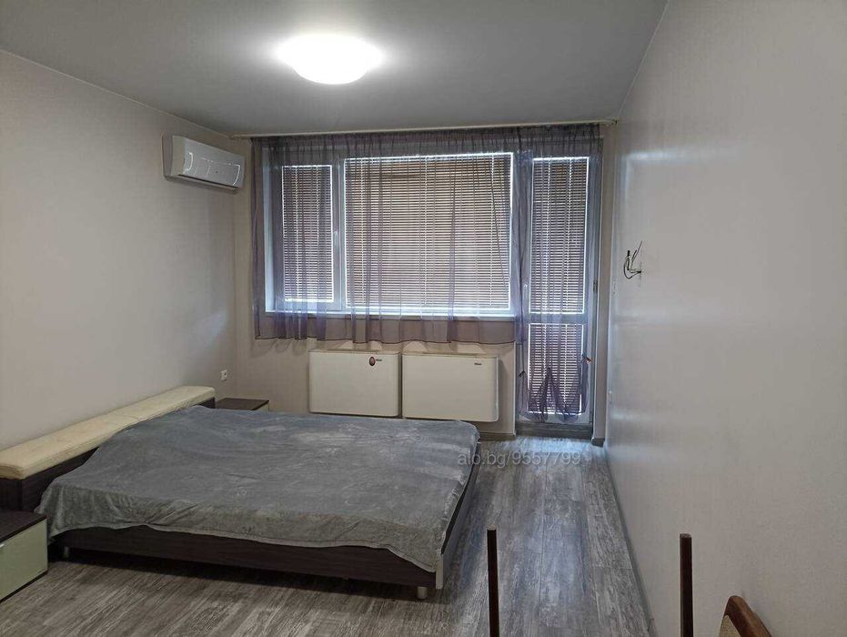 Продава се Тристаен апартамент в Добрич, Център - 83 кв.м за 916 €/кв.м - Снимка #7