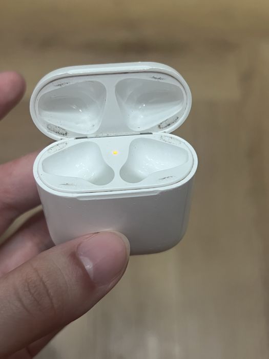 Продам кейс Айрподс