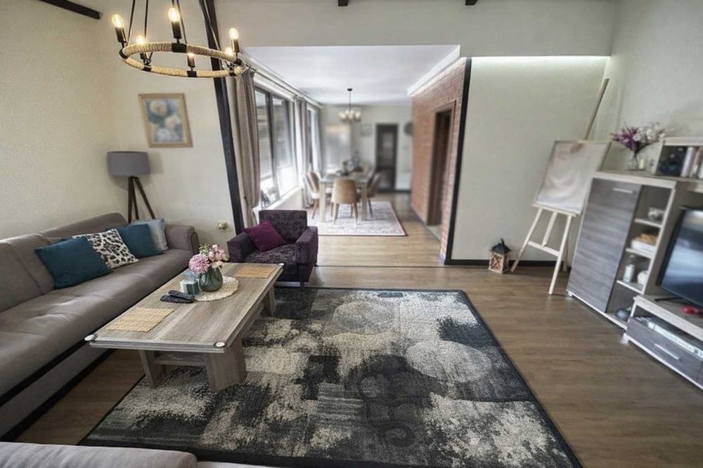 Продавам обзаведена къща