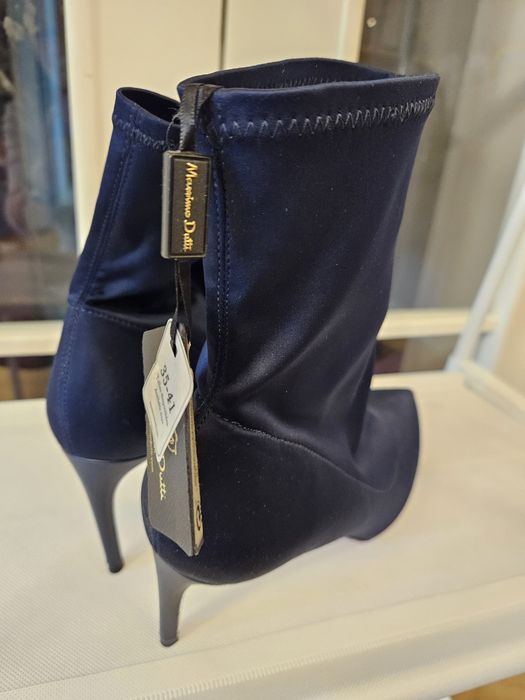 Botine Massimo Dutti noi cu etichetă mărimea 40 real (41  pe ele)
