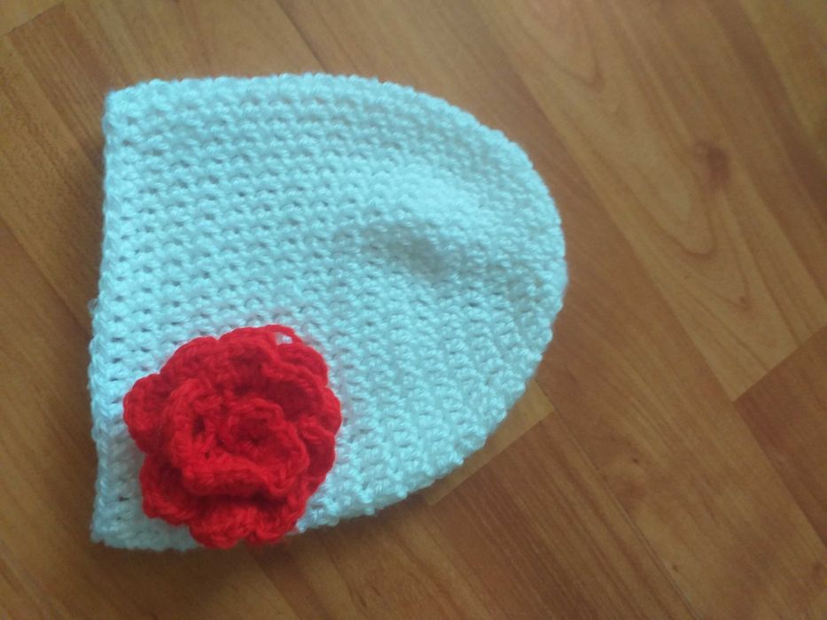 Малки шапки за бебоци