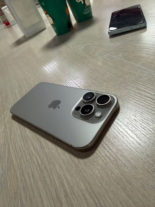 iPhone 16 pro 128gb