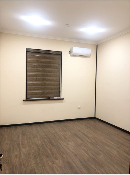 Чорсу Сдаётся 6 комнатный офис не далеко от метро.доступ 24/7