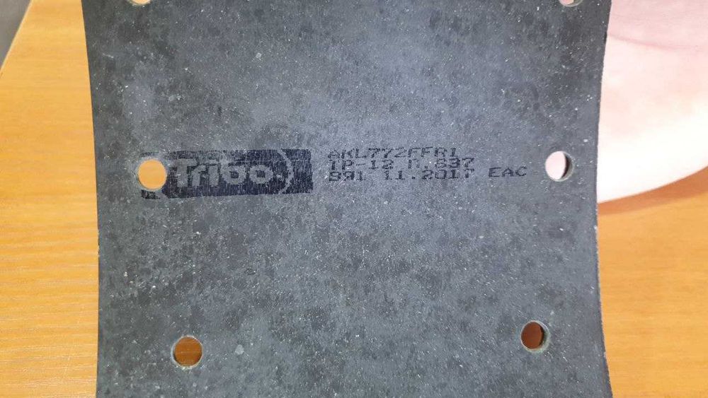 Тормозные колодки для MAN, DAF, Iveco, Renault, Mercedes, ISUZU