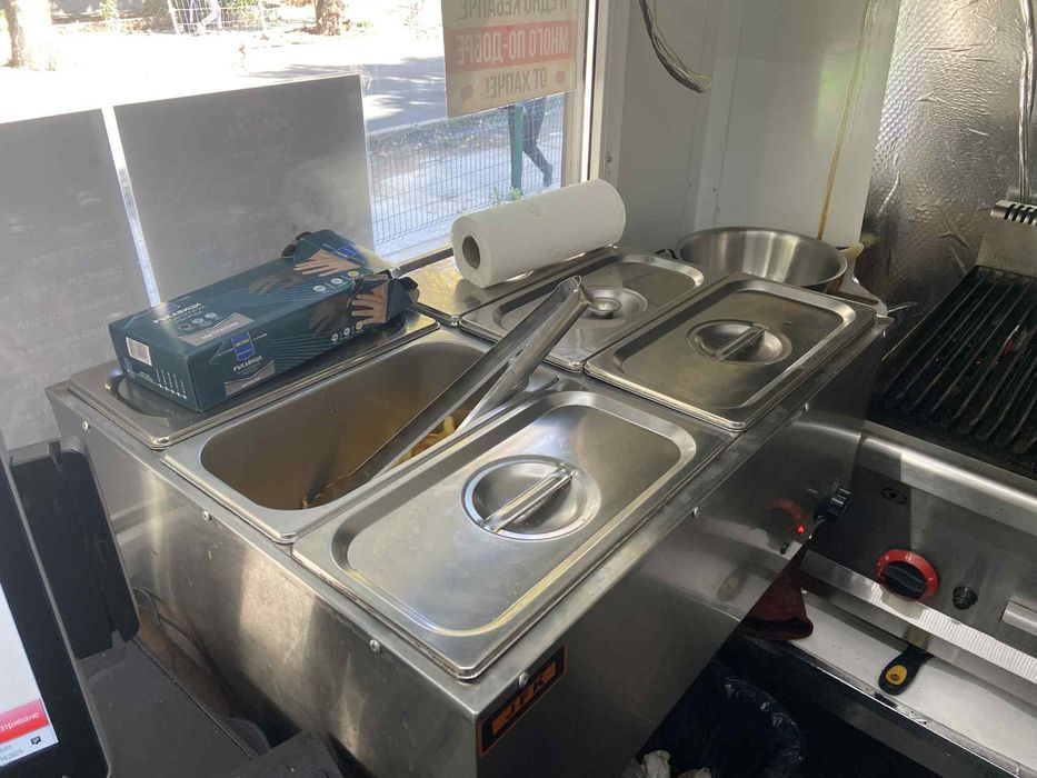 Каравана за бързо хранене