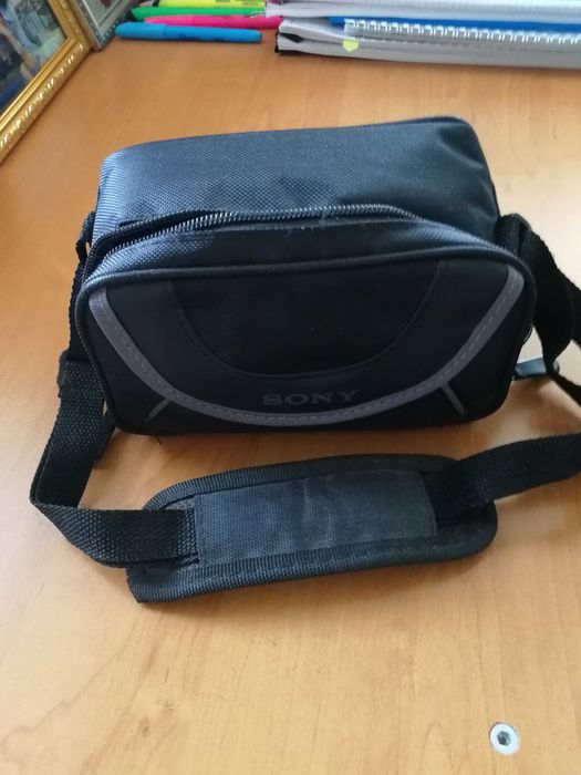 продам видеокамеру фирмы  SONY