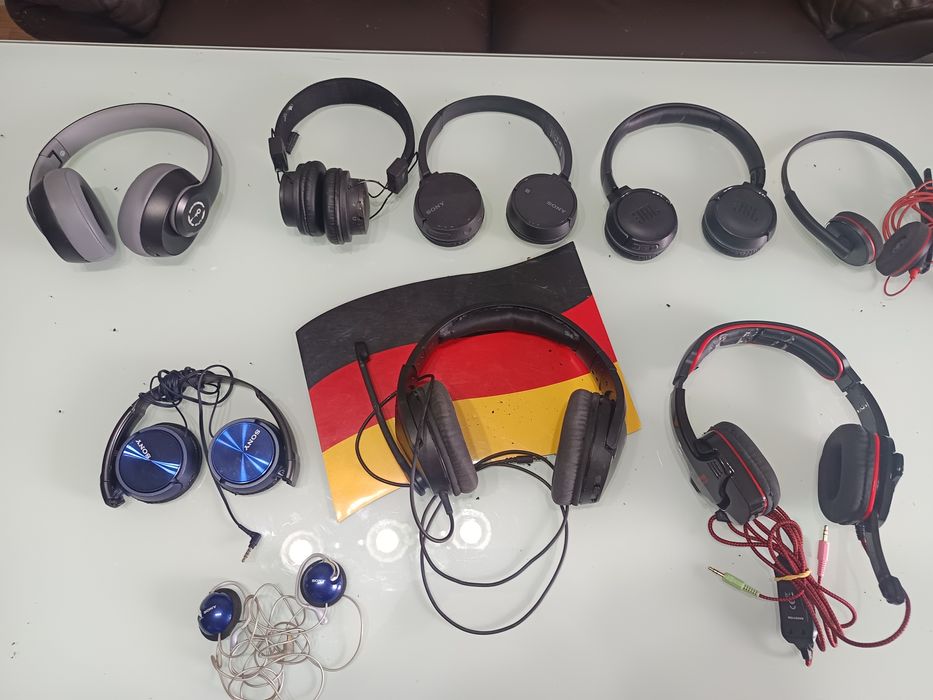 Casti audio si gaming wireless si cu fir sony trust jbl hyper x livoo