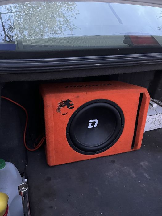 Продам Сабвуфер Пирания