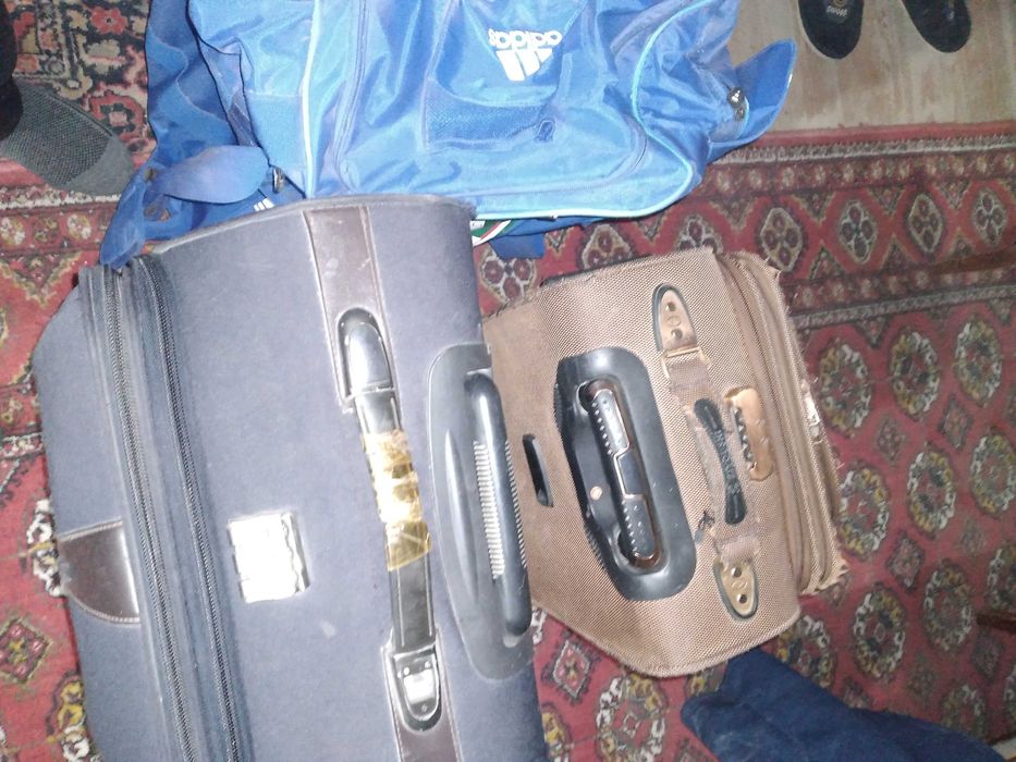 Ишлатилган гилдираксиз ва гилдиракли чамадонлар келишилиб   сотилади.