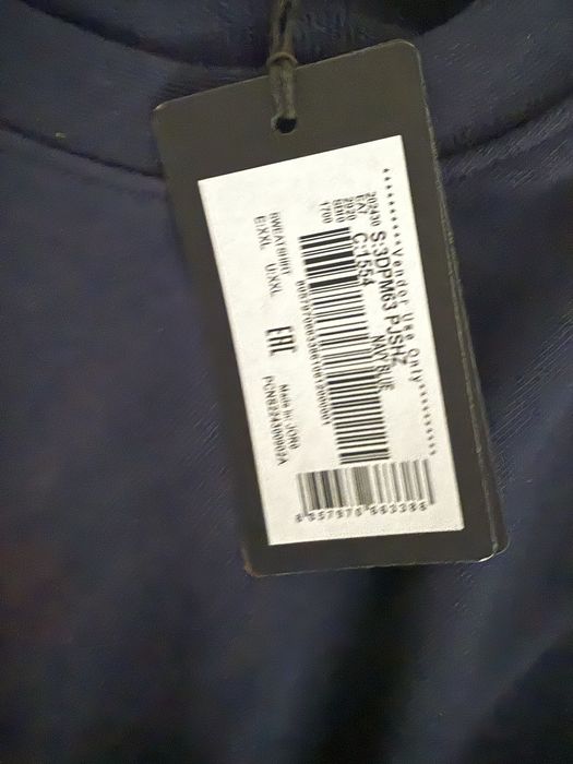Продам свитшот EA7
