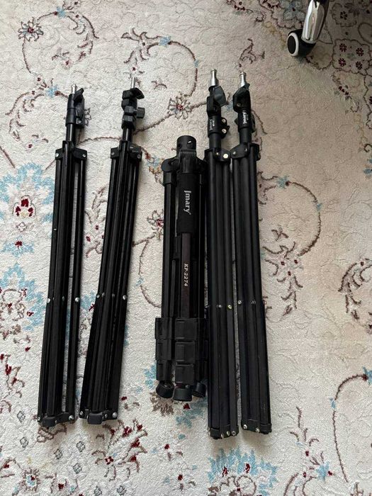 Штативы для фото/видео (несколько штук, состояние отличное)