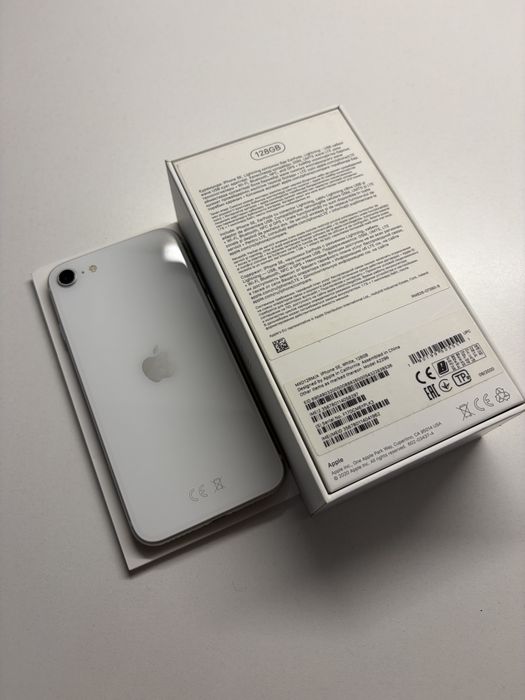 Iphone SE 2022 года 128gb
