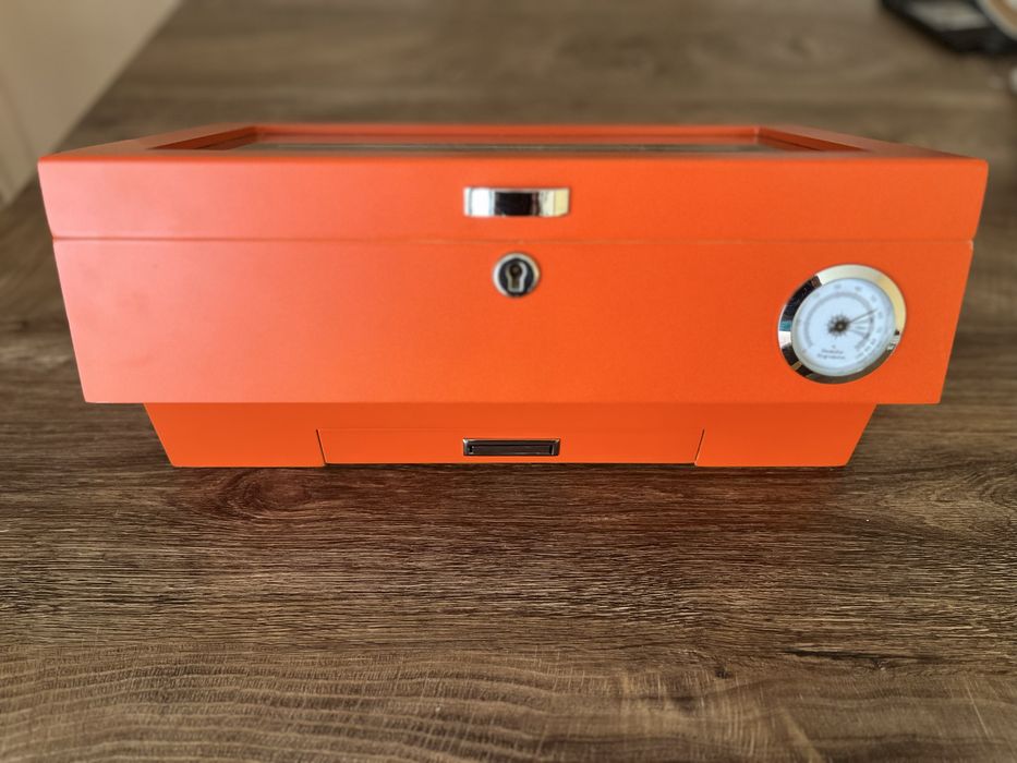 Хумидор за пури без забележки