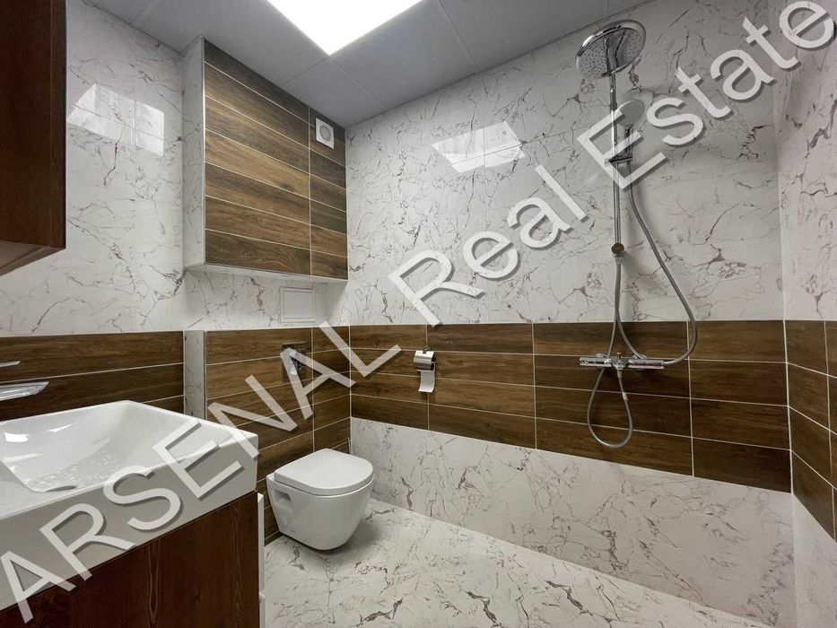 Двустаен апартамент под наем, Медицинска академия