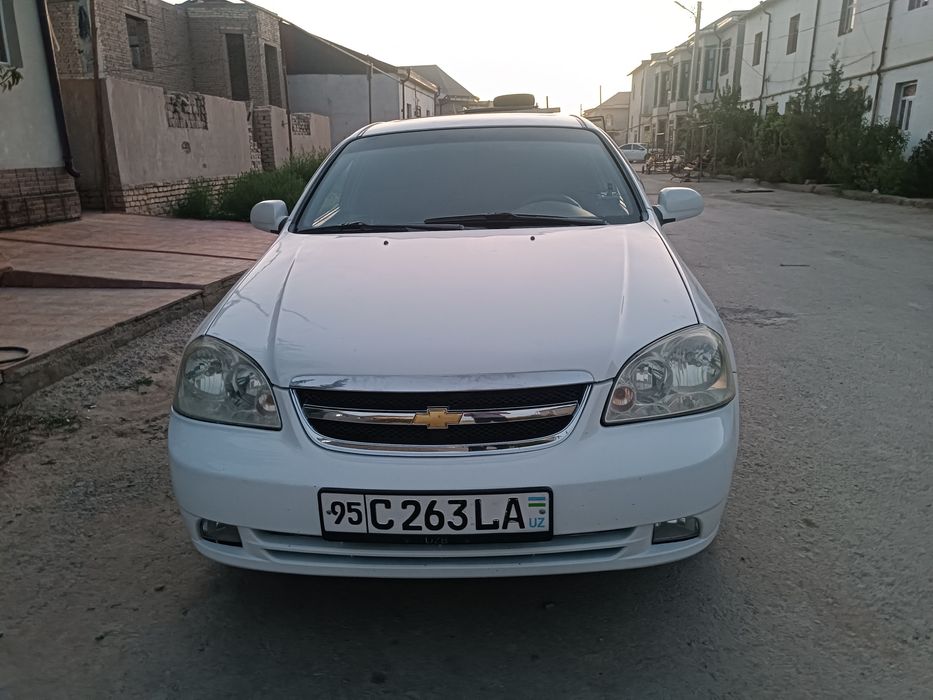 Лосеттии сотилади холати урта