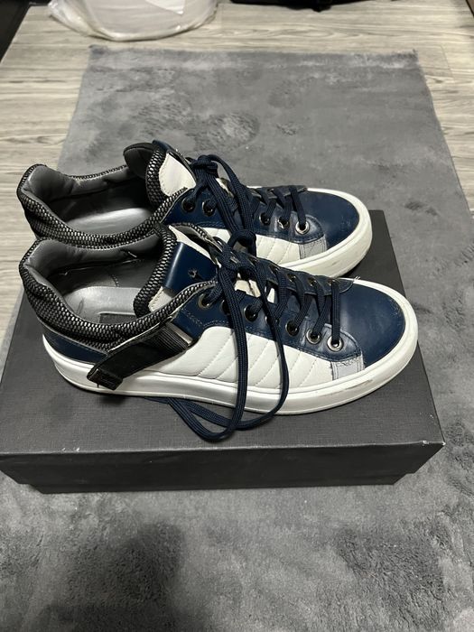 Обувки:Cesare Paciotti