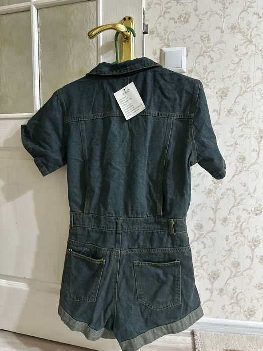 Джинсовый комбинезон короткий рост (160+)