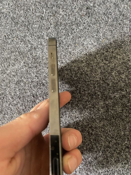 Iphone 12 pro srochna sotiladi