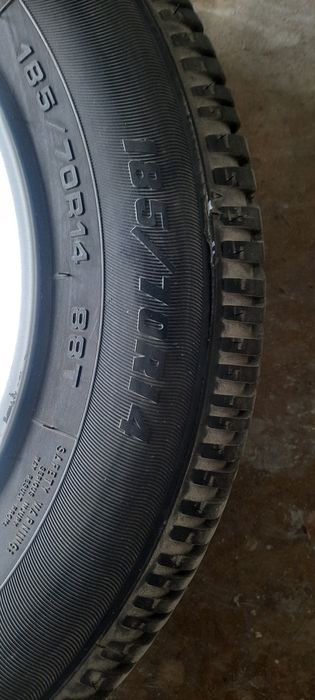 De vânzare  cauciucuri cu jante.complet