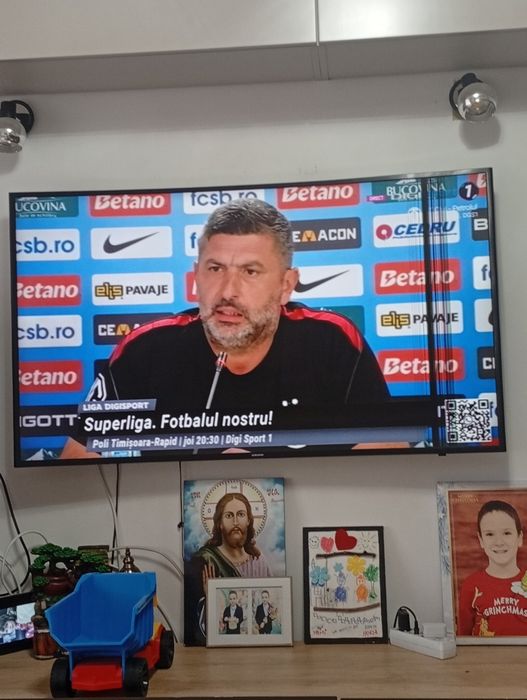 Vand Tv Samsung curbat,138 diagonala