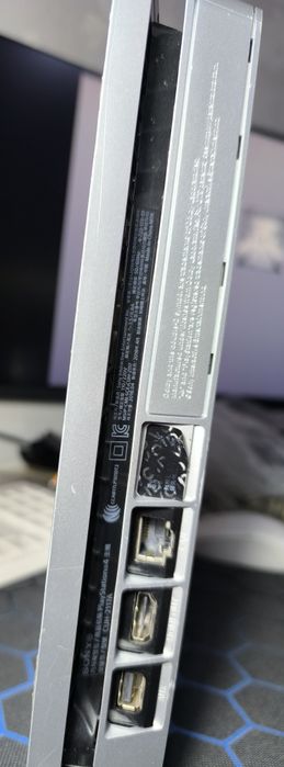 Продам Ps4 slim срочно!!!