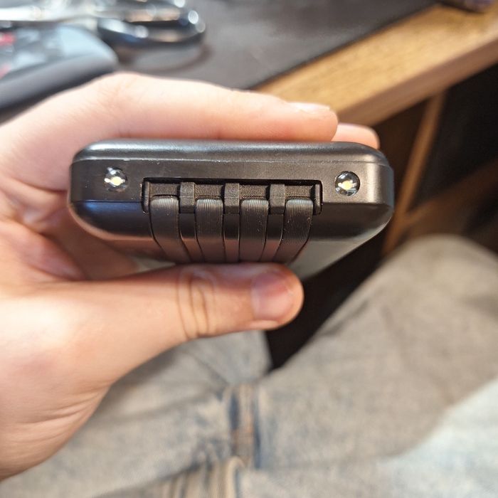 Нерабочий power bank от saffi