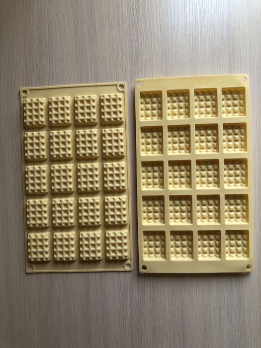 Форма силиконовая для выпечки