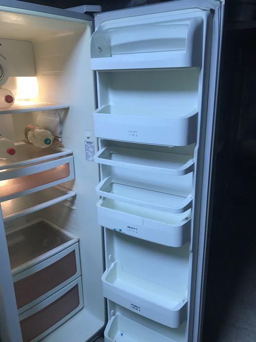 Продам холодильник