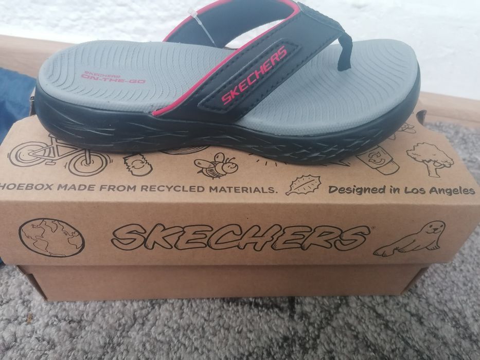 Papuci sketchers