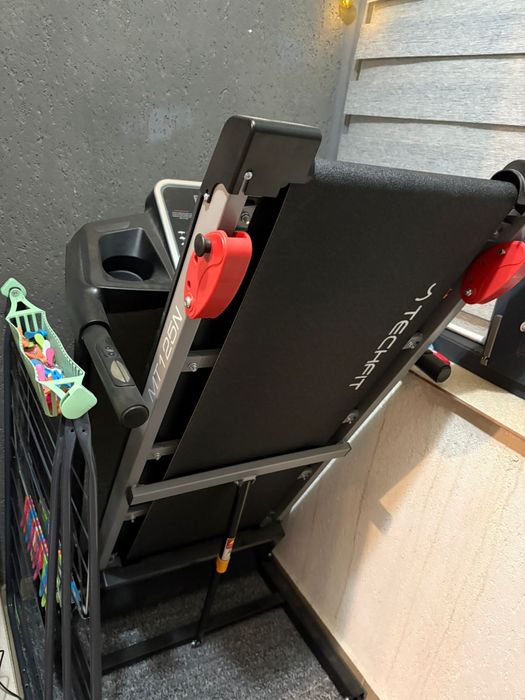 Banda de alergare TechFit MT125N – folosită doar de 2 ori, ca nouă!