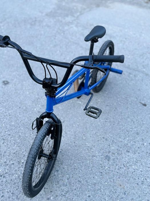 Vând Bicicleta Bmx