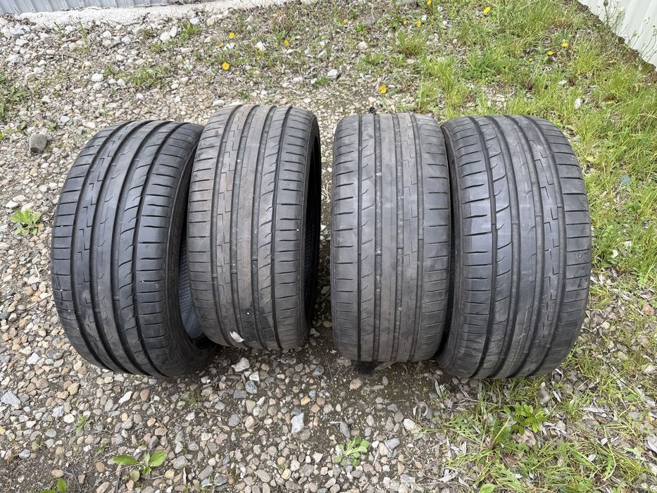 Set Anvelope Vara SAILUN ATREZZO 245/40R18