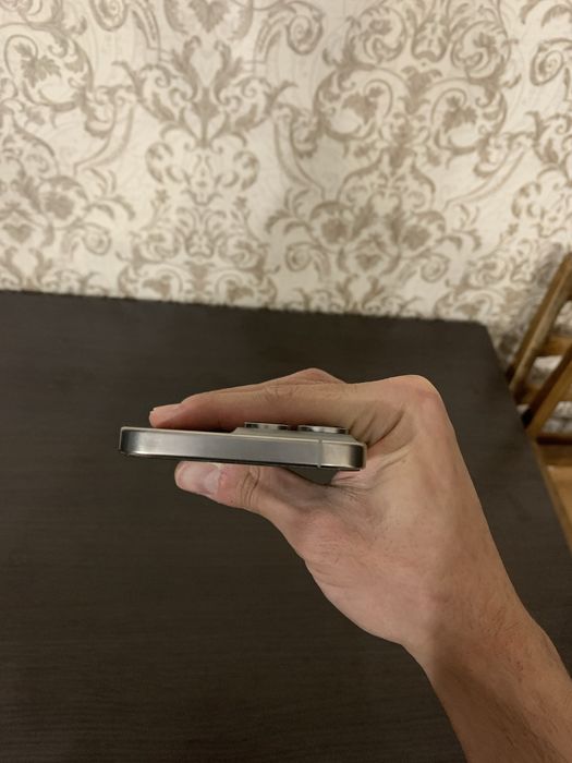 Iphone 16 pro max 256gb в идеальном состоянии