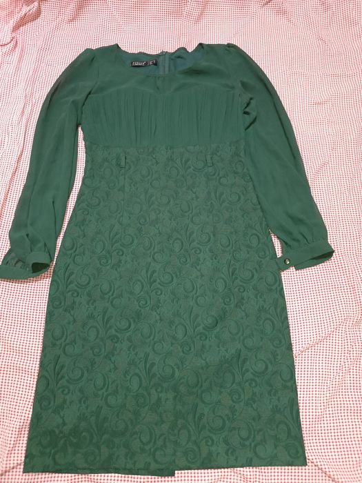 Вечернее женское платье