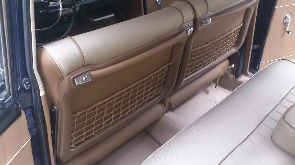 Ретро автомобил под наем