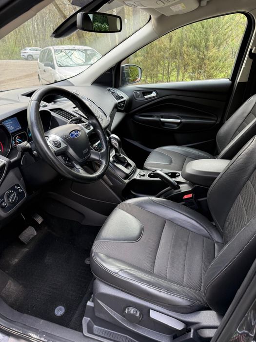 Ford Kuga 2015 2.0 automat 150cp 4x4 impecabil