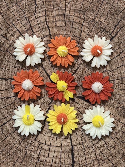 Бюджетен подарък. Свещ - маргаритка. 8-ми март.