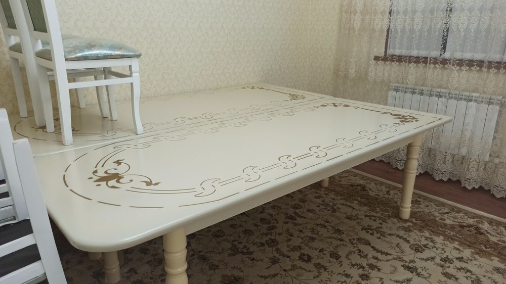 Гостиный стол со стульями ! ! !