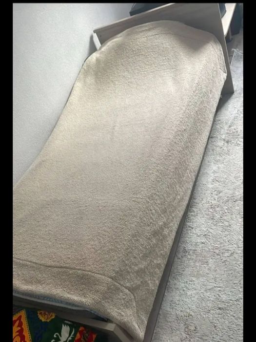 Продам кровать односпальная