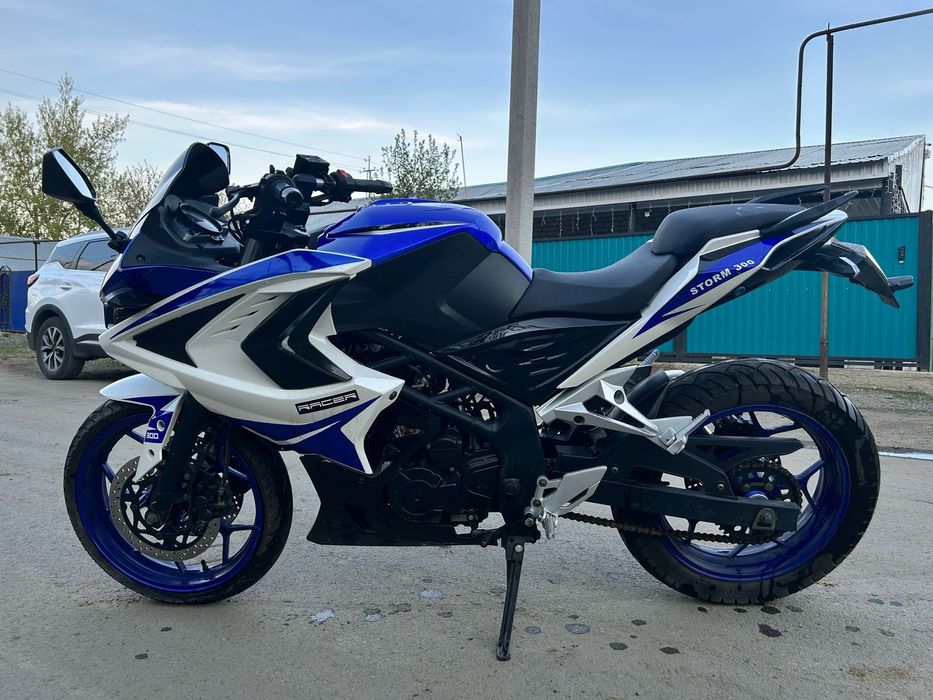 Продам Racer Storm 300