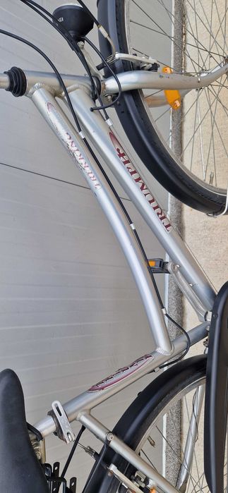Алуминиев дамски велосипед TRIUMPH колело 28"