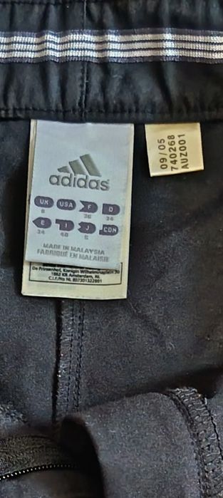 Pantaloni scurți Adidas dama