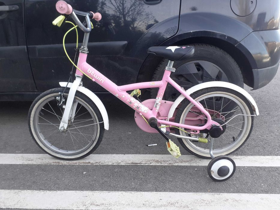 Vand bicicleta,  16 inch, stare foarte buna, pret 270 lei