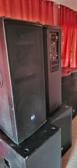 Boxe RCF 4001-A active pe 3 cai