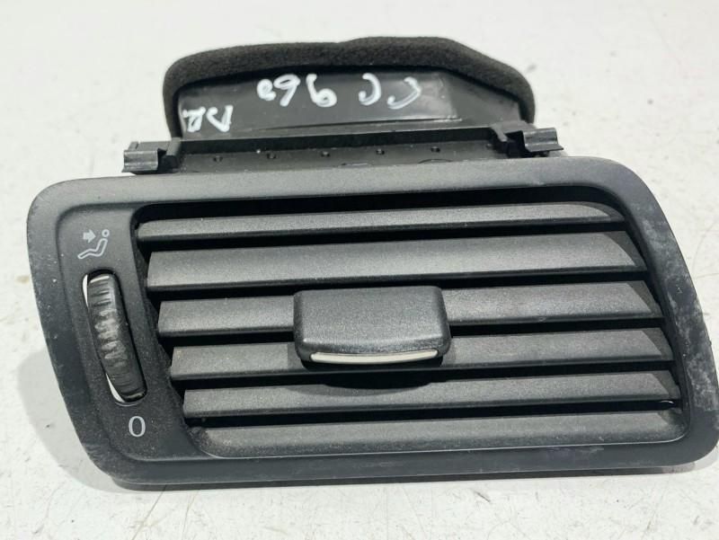 Grila ventilatie dreapta fata Volkswagen Passat CC 3C1819702F